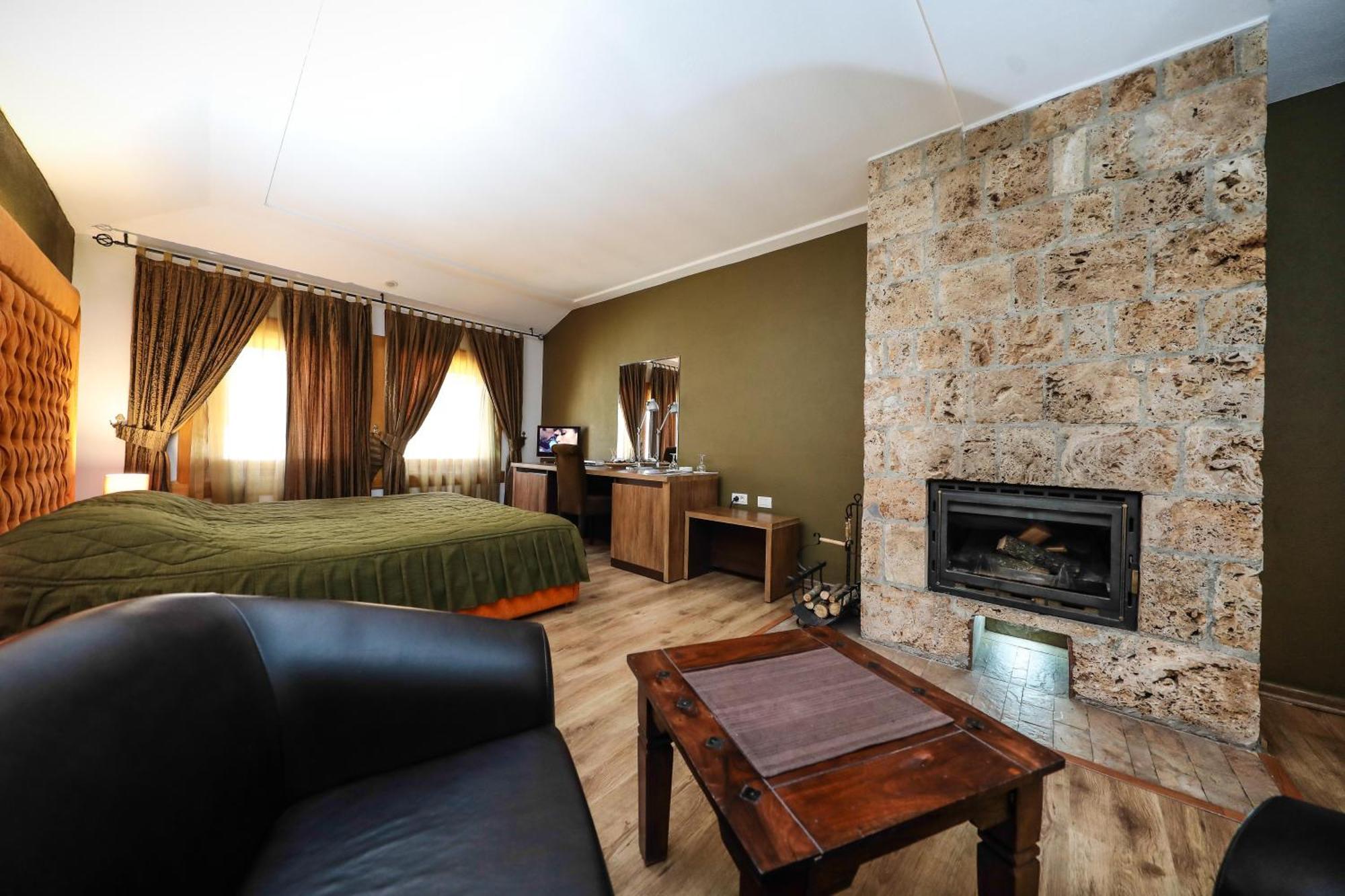 Hotel Carshia E Jupave Gjakova Eksteriør billede